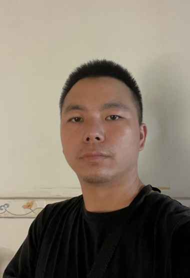 坭兴陶艺术家——黄贤强